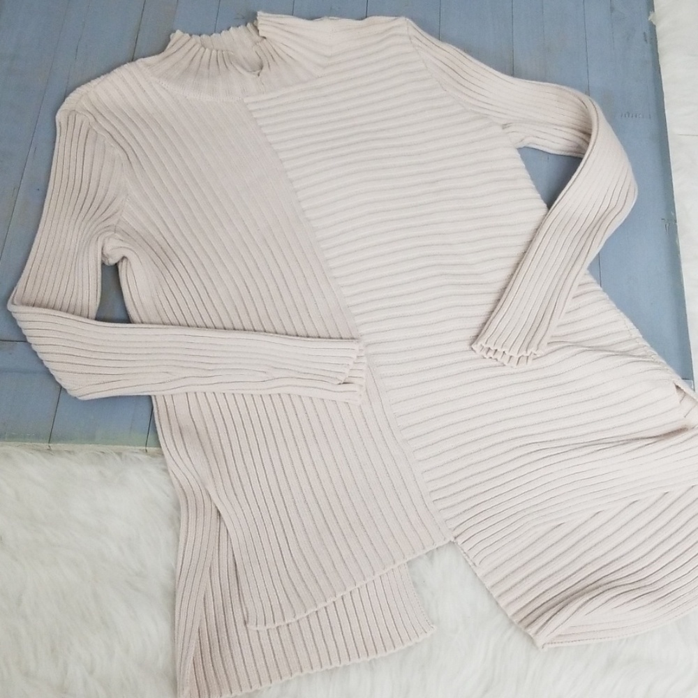 Cabi D Ring Pullover Small - image 2